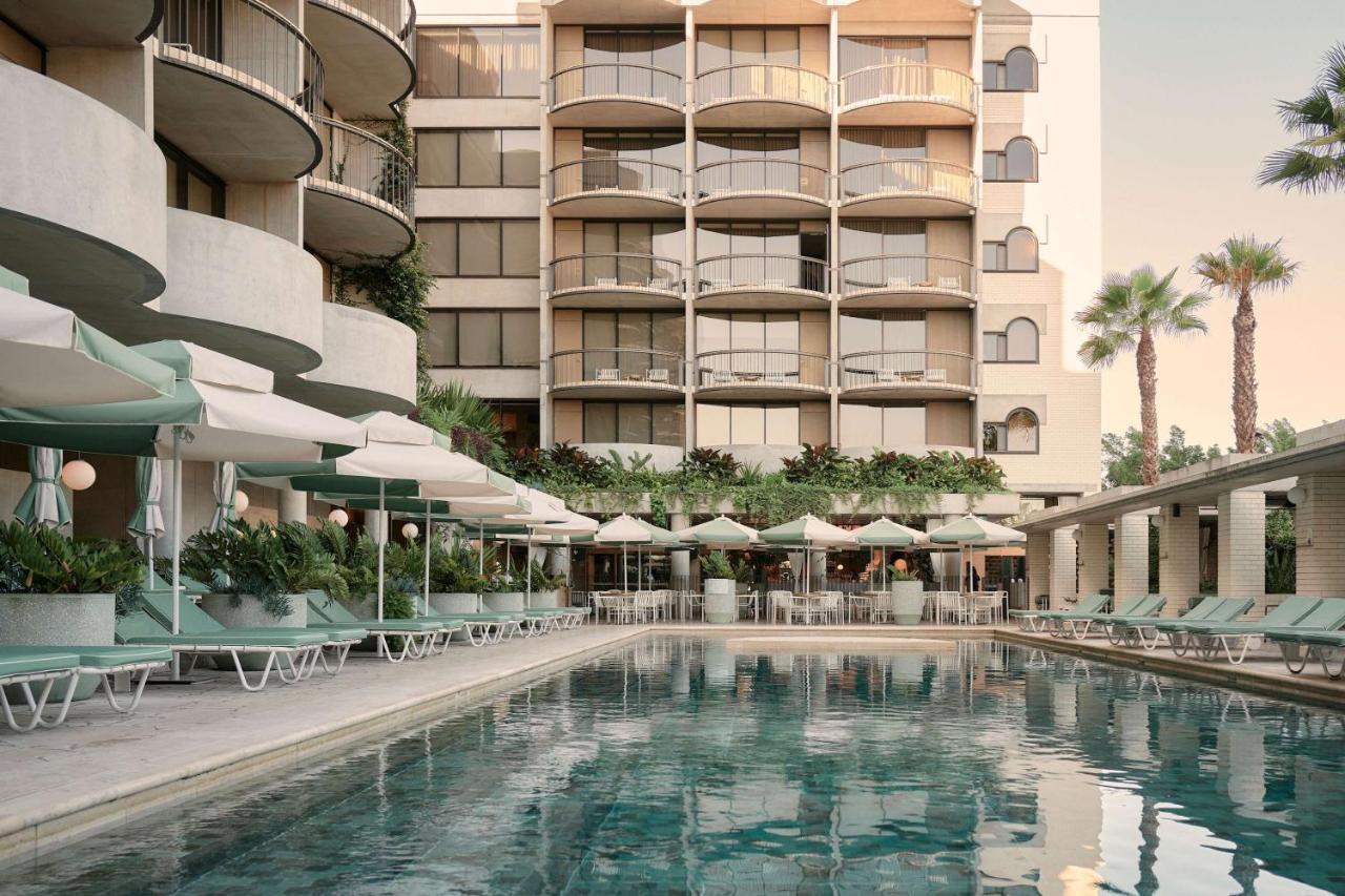 The Calile Hotel Brisbane Exterior photo The pool at the hotel
